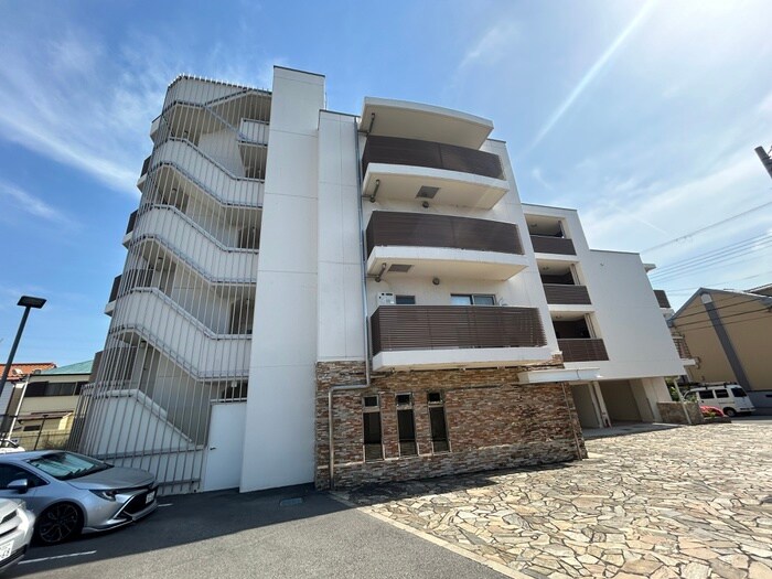 プレシャス小林の物件外観写真