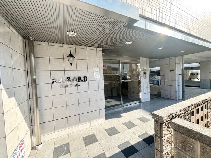 エムロ－ド新大阪の物件外観写真