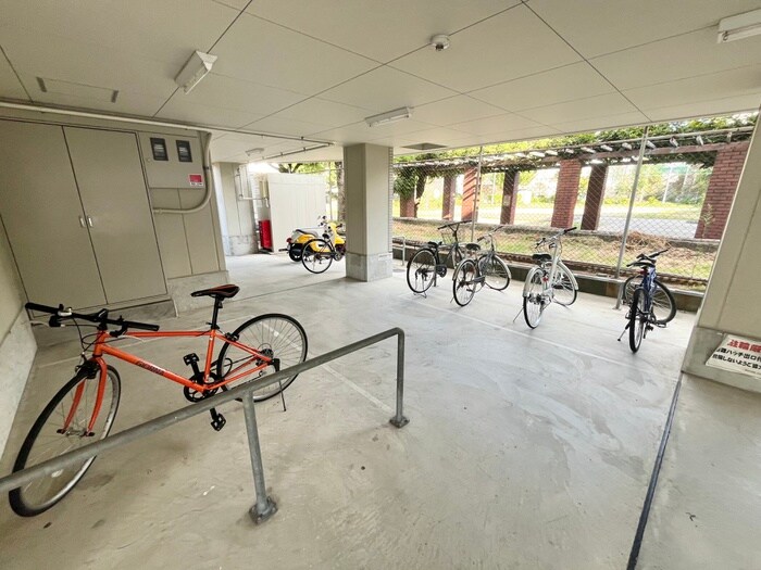 エムロ－ド新大阪の物件外観写真