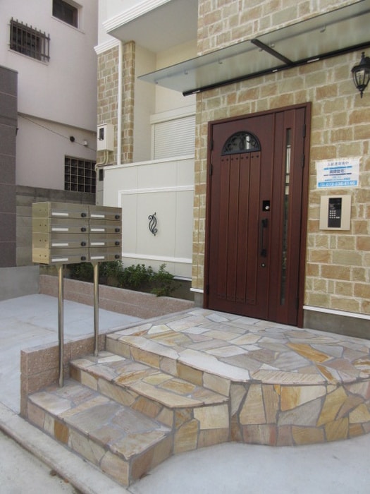 Luxe浜寺Ｂ棟の物件外観写真