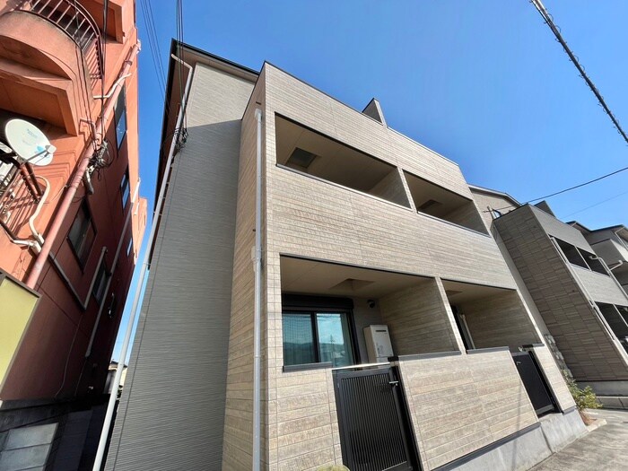 フェリーチェの物件外観写真