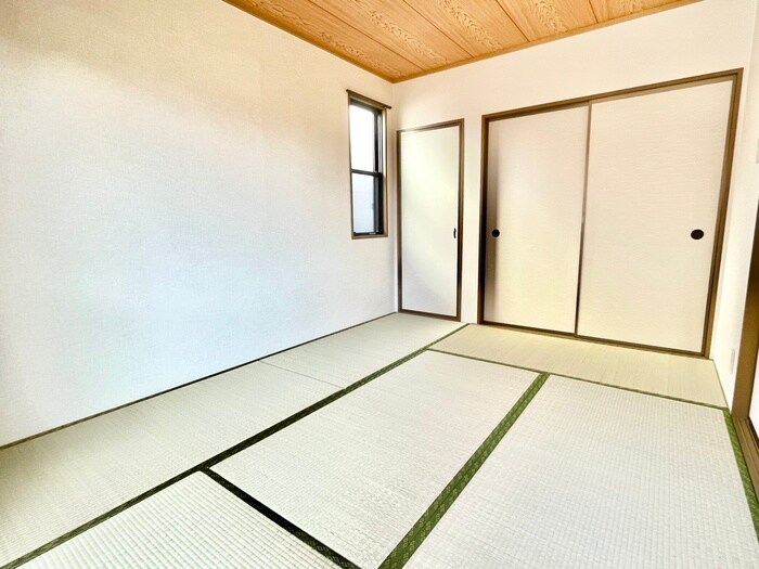 ハイカムール八科Ｂ棟の物件内観写真