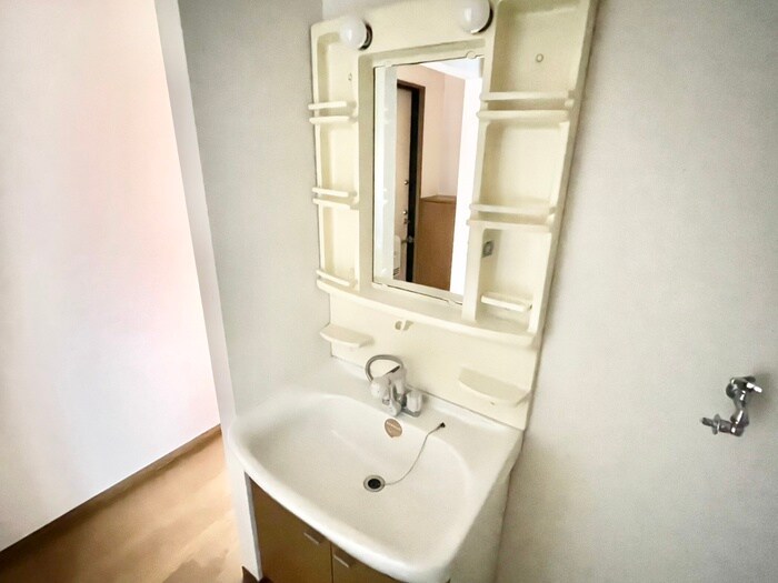 ハイカムール八科Ｂ棟の物件内観写真