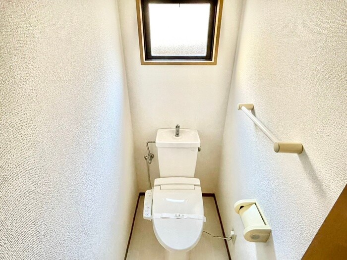 ハイカムール八科Ｂ棟の物件内観写真