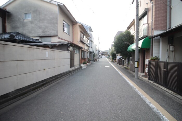 ロイヤルコート西七条の物件外観写真