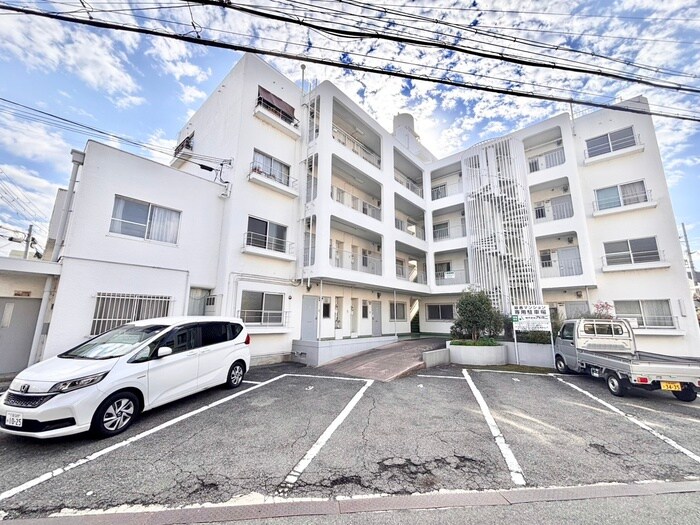 翠香マンションの物件外観写真