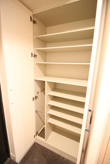 プレサンス京都四条烏丸響(308)の物件内観写真