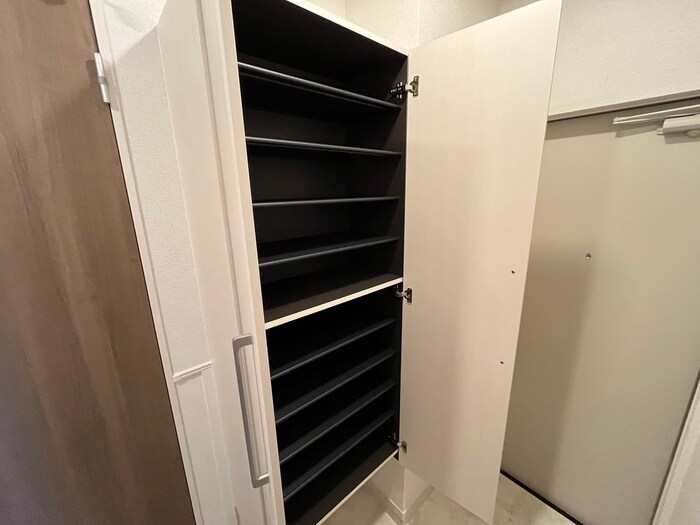 パルテール八尾の物件内観写真