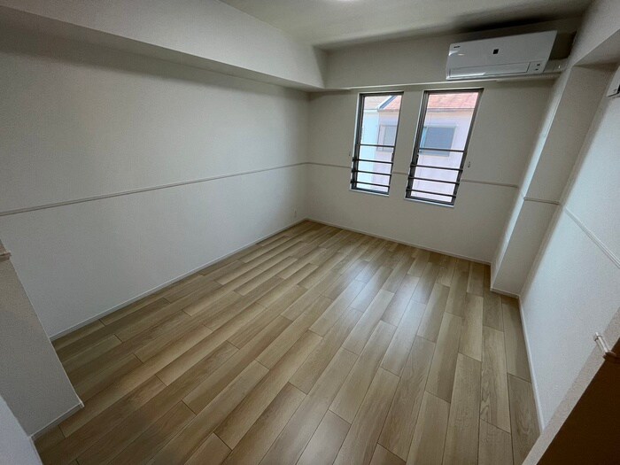 パルテール八尾の物件内観写真