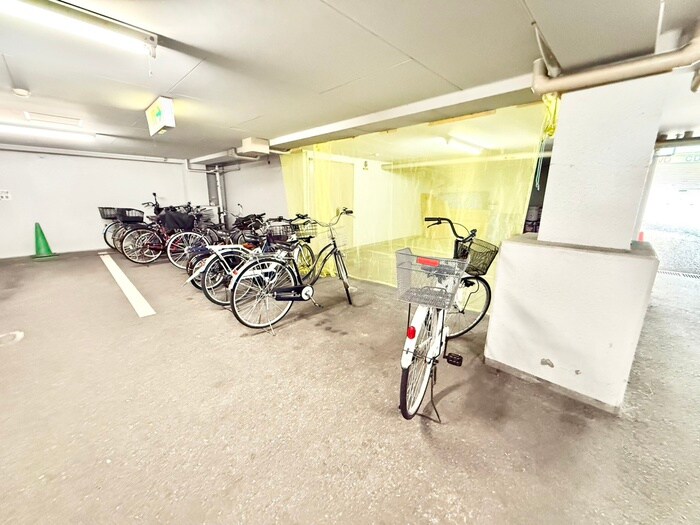 香里ロイヤルプラザの物件外観写真