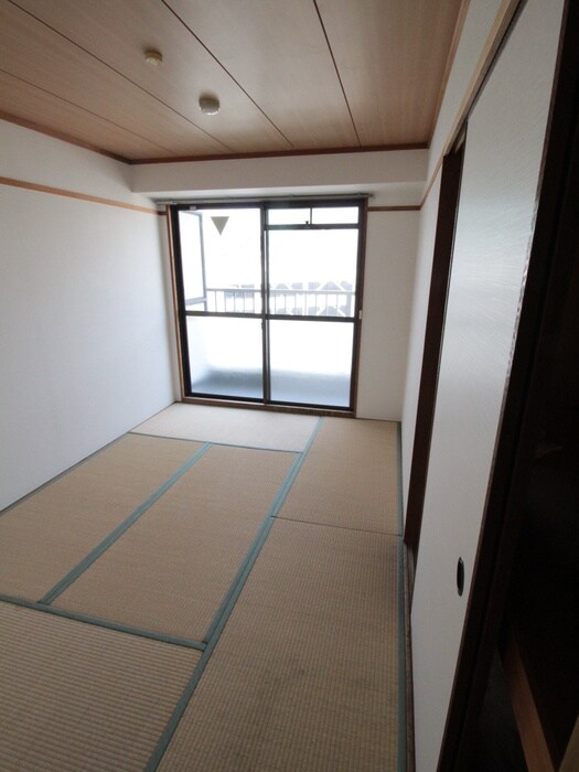 香里ロイヤルプラザの物件内観写真