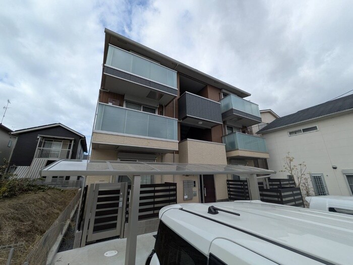 リオ　オエステ　プラスの物件外観写真