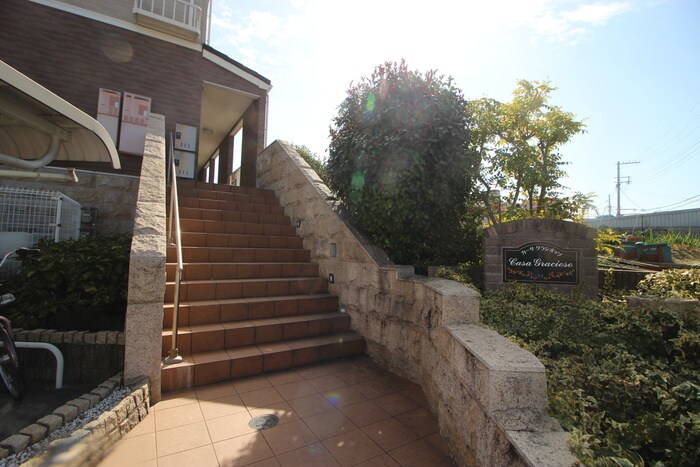 カ－サグラシオッソの物件外観写真