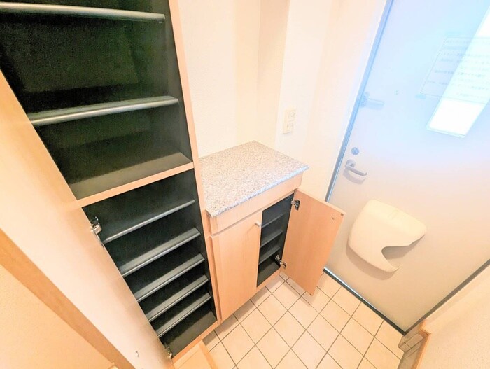 カ－サグラシオッソの物件内観写真