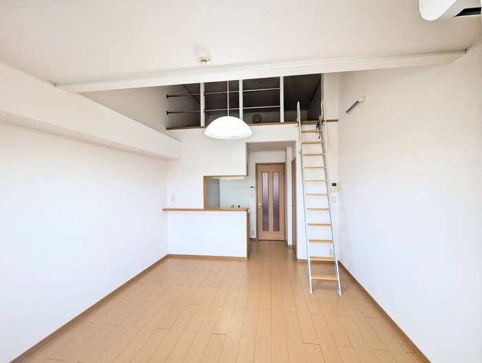 カ－サグラシオッソの物件内観写真