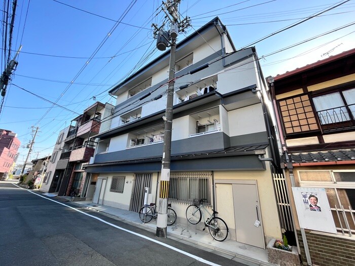 ボンジュール東山の物件外観写真