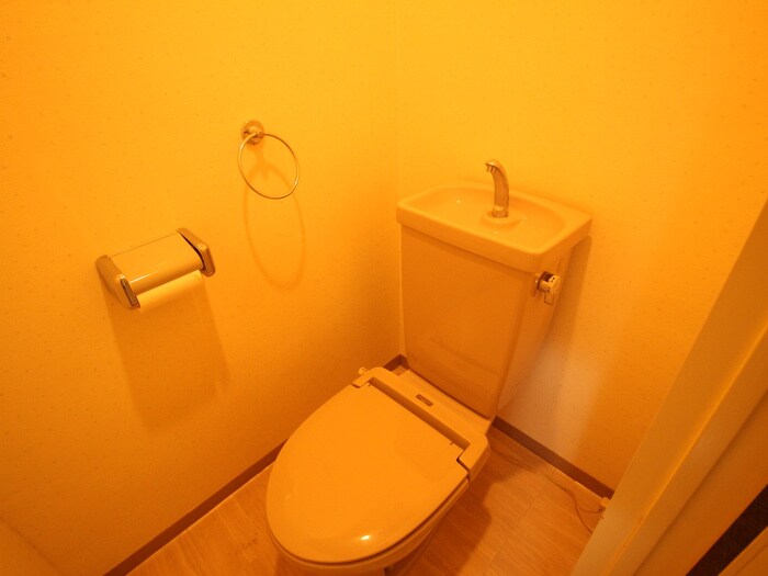 ヴィラヤマカワの物件内観写真