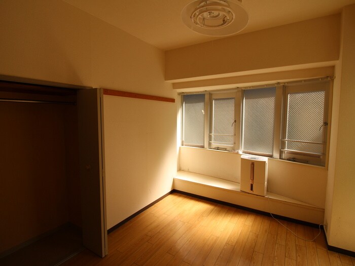 ヴィラヤマカワの物件内観写真