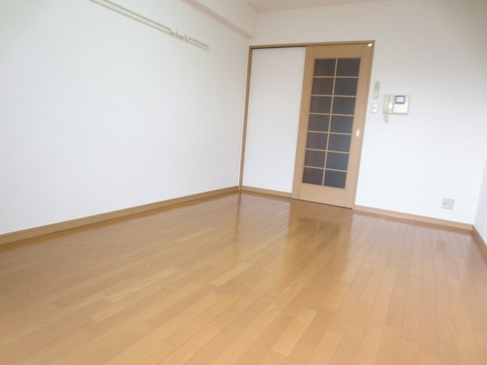 ロ－タリ－マンション長田東の物件内観写真