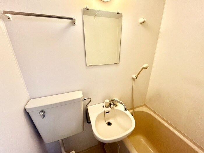 センチュリーショウエイⅢの物件内観写真