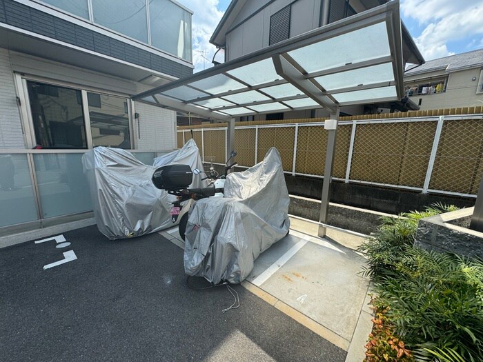 コートドール逆瀬川の物件外観写真