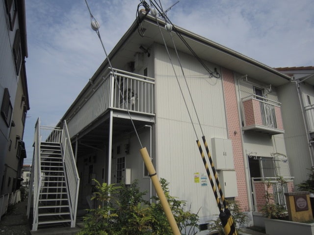 ルリアン高槻の物件外観写真