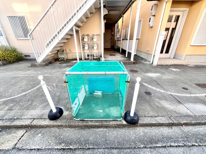 コスモパレスの物件外観写真