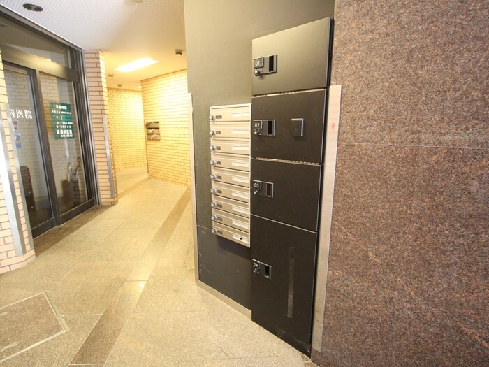 コスモリード京都今出川の物件外観写真