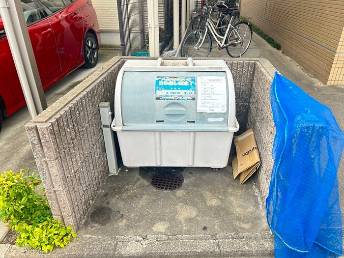 マ・ピエ－スの物件外観写真