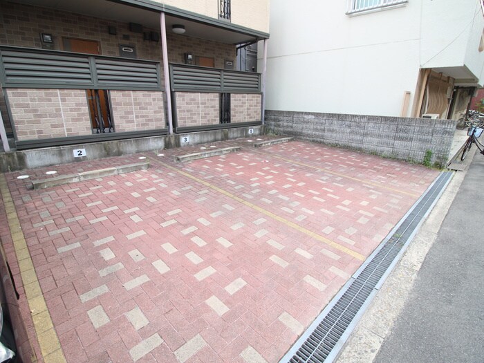 グランシャンブルの物件外観写真