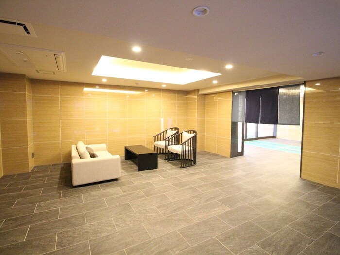 ﾌﾟﾚｻﾝｽTHE KYOTO流雅(102)の物件外観写真