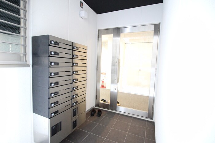 ソリティア弁天町の物件外観写真