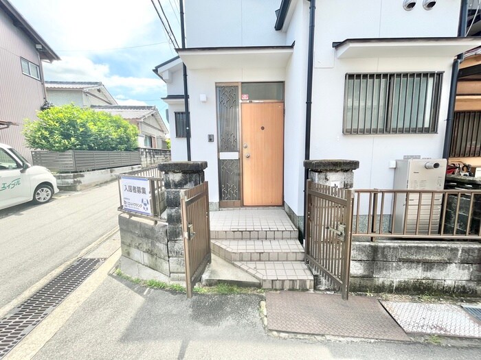 宇治蔭山貸家の物件外観写真