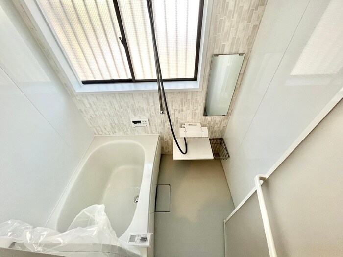 宇治蔭山貸家の物件内観写真