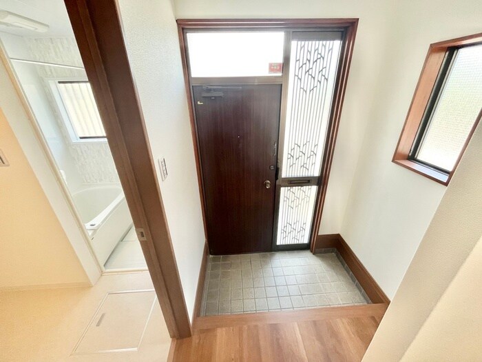 宇治蔭山貸家の物件内観写真