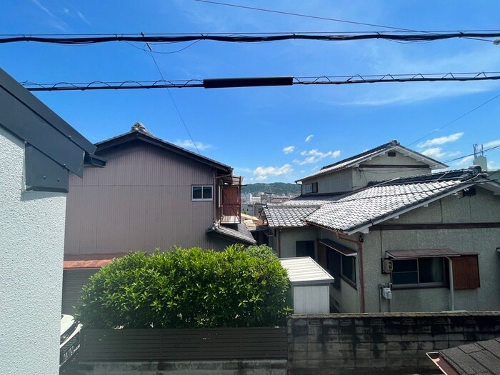 宇治蔭山貸家の物件内観写真