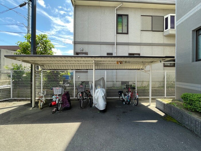 フロンティ枚方公園の物件外観写真