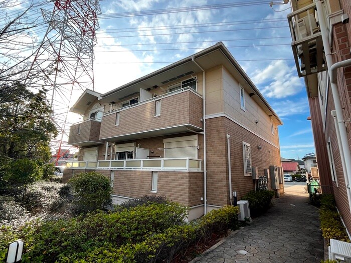 ウエストイリ－デⅡの物件外観写真