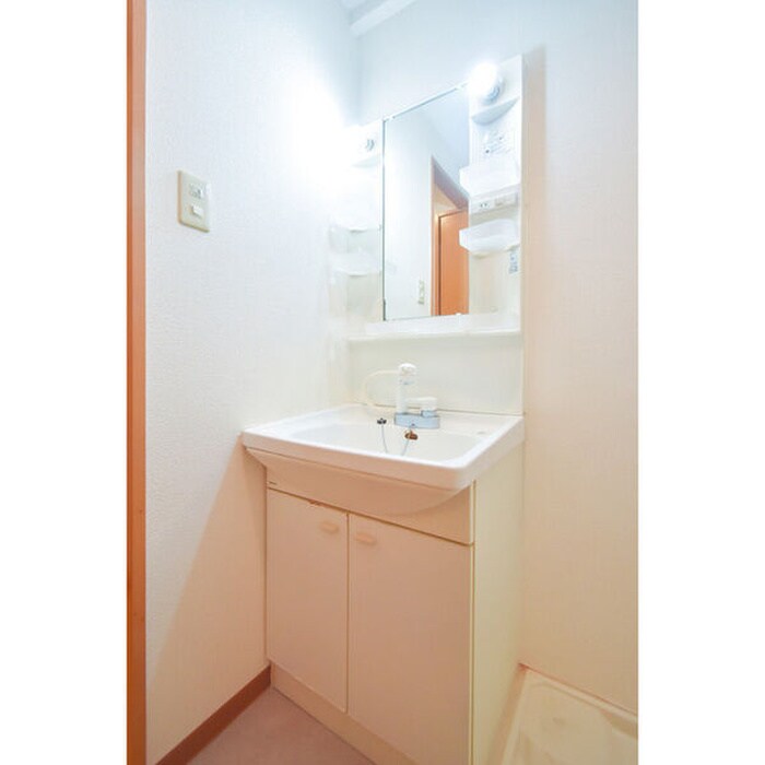 グリーンハイツ豊川ⅡAの物件内観写真