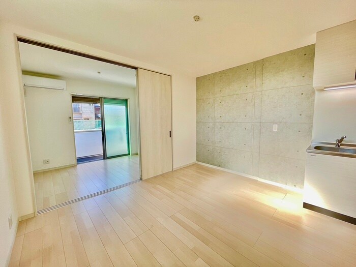 ロジェ泉佐野の物件内観写真