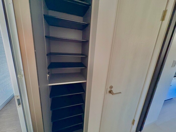 ロジェ泉佐野の物件内観写真