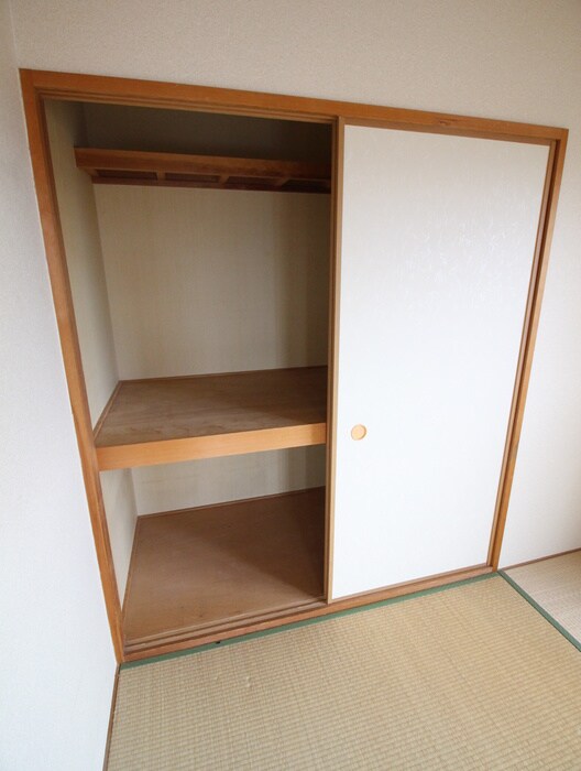 ｻﾆ-ｸﾚｽﾄ祥山の物件内観写真