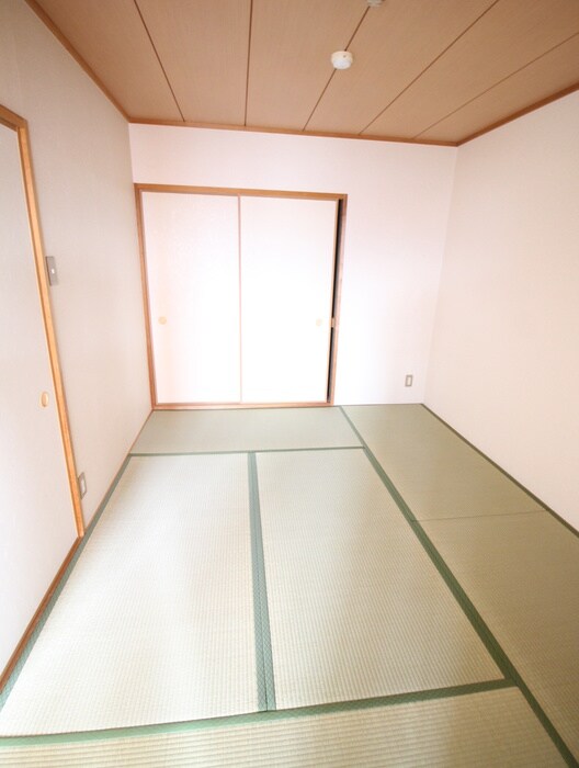 ｻﾆ-ｸﾚｽﾄ祥山の物件内観写真