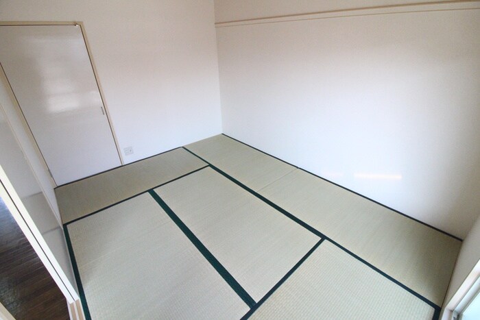 サンシティ新長曽根の物件内観写真