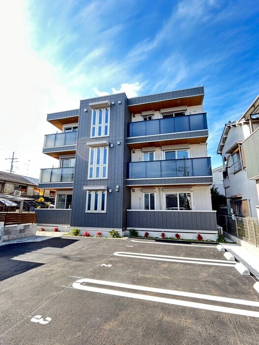 アーバンクロスの物件外観写真