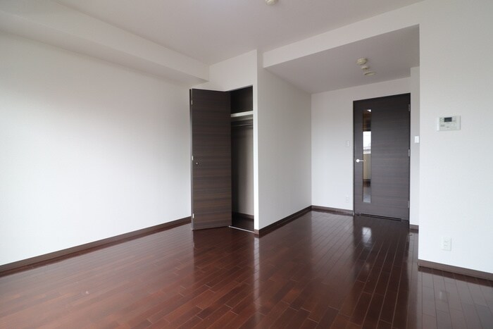 オズレジデンス尼崎の物件内観写真