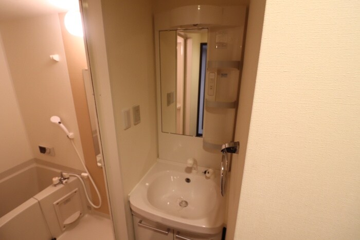 オズレジデンス尼崎の物件内観写真