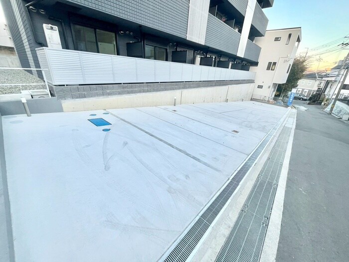 プルメリア阪大前の物件外観写真