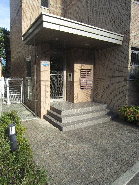 クレ－ル鶴見の物件外観写真