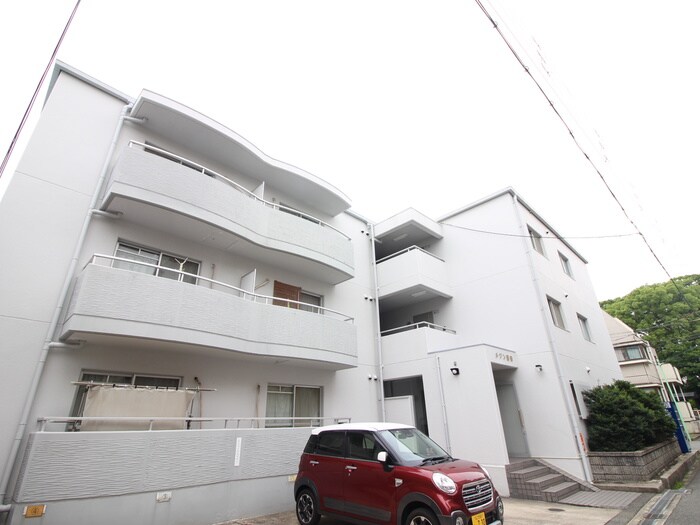 メゾン優雅の物件外観写真